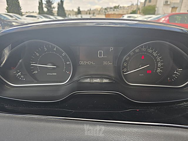פיג'ו 208