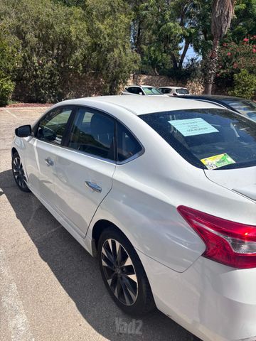 ניסאן סנטרה
