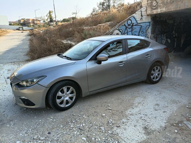 מאזדה 3
