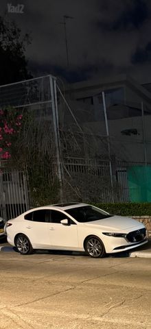 מאזדה 3