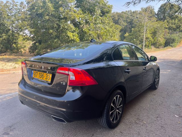 וולוו S60