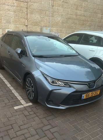 טויוטה קורולה