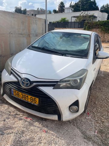 מודעת רכב טויוטה יאריס