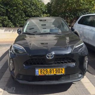טויוטה יאריס קרוס