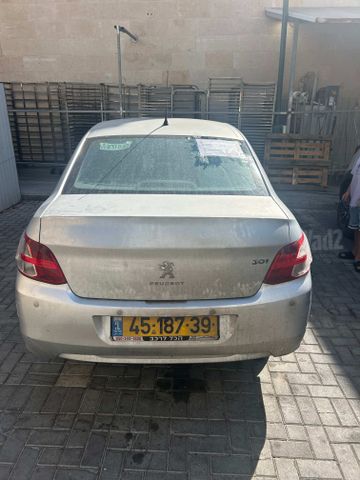 פיג'ו 301