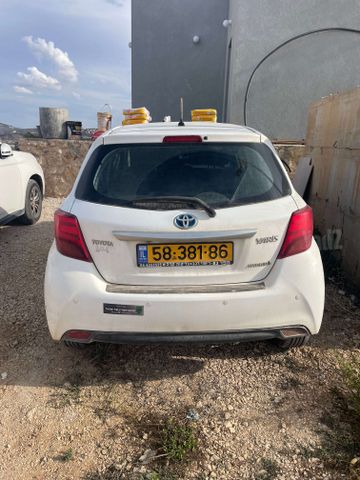 טויוטה יאריס