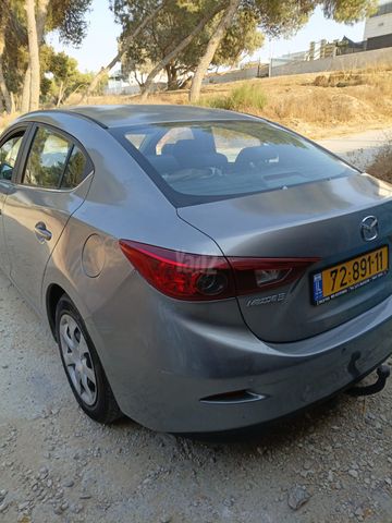 מאזדה 3
