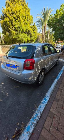 מודעת רכב טויוטה קורולה