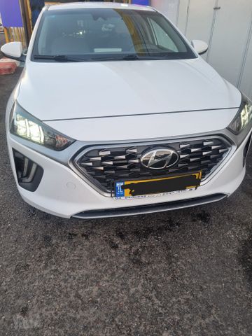 יונדאי איוניק