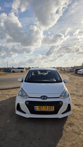 יונדאי i10