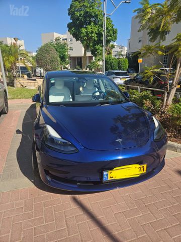 טסלה מודל 3