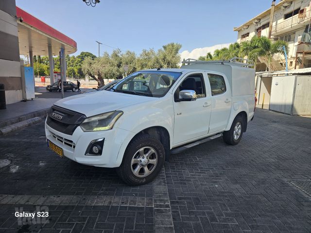 מודעת רכב איסוזו די-מקס