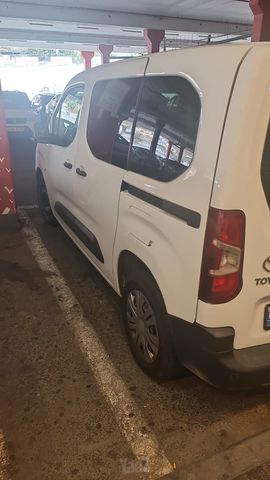 טויוטה פרואייס סיטי