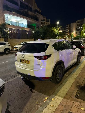 מודעת רכב מאזדה CX-5