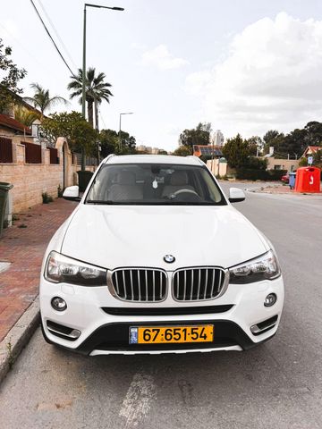 ב מ וו X3