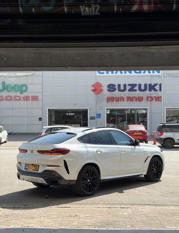 ב מ וו X6