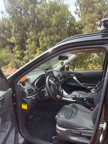 מיצובישי אקליפס קרוס