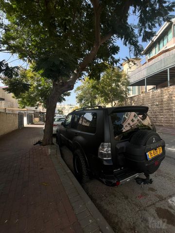 מיצובישי פג'רו