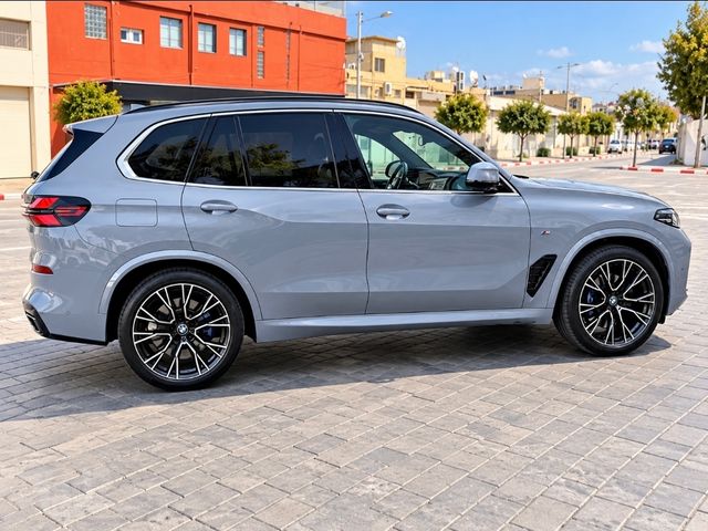 ב מ וו X5