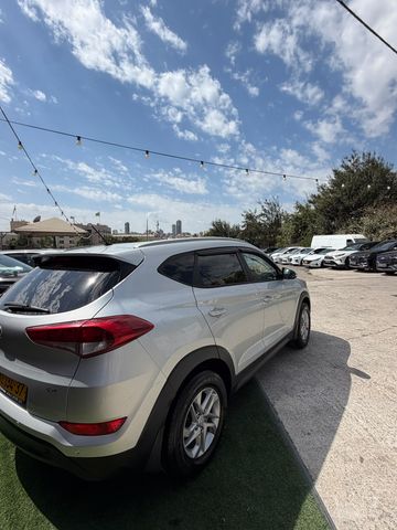 יונדאי טוסון
