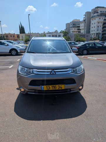 מודעת רכב מיצובישי אאוטלנדר