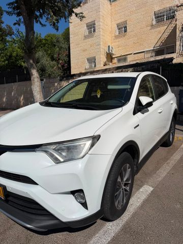 מודעת רכב טויוטה RAV4