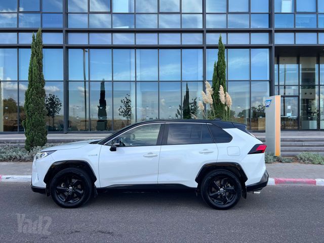 טויוטה RAV4