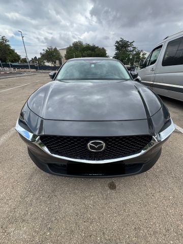 מודעת רכב מאזדה CX-30