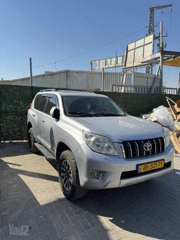 טויוטה לנד קרוזר