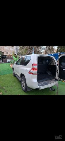 טויוטה לנד קרוזר