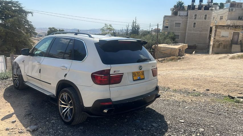 ב מ וו X5
