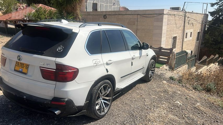 ב מ וו X5