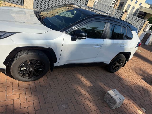 טויוטה RAV4