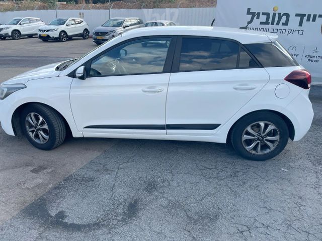 יונדאי i20