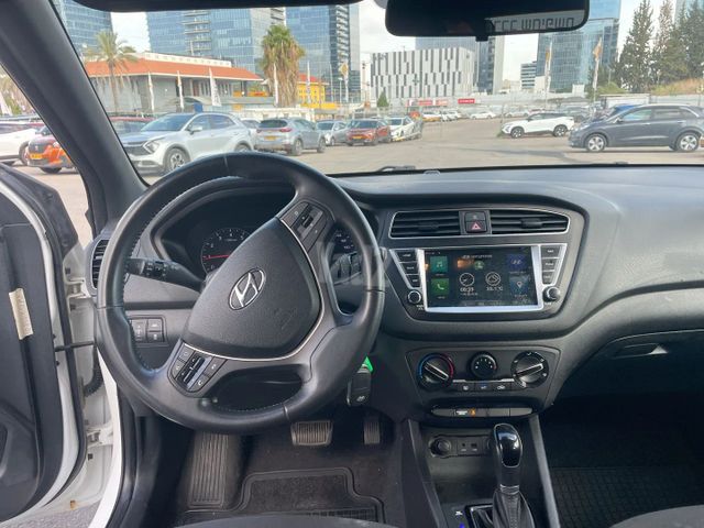 יונדאי i20