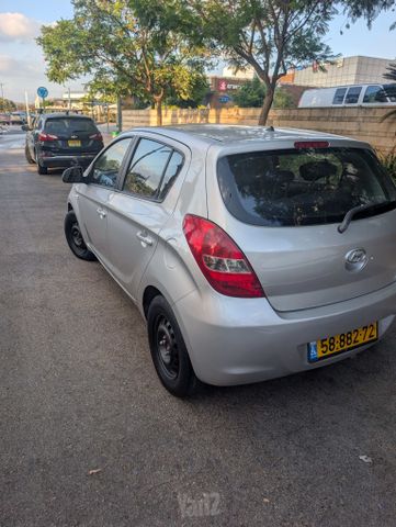 יונדאי i20
