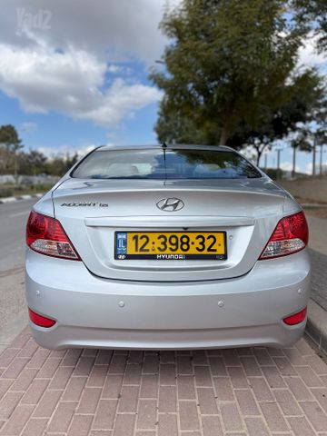 יונדאי אקסנט i25