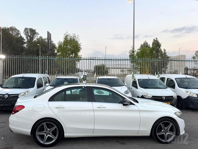 מרצדס-בנץ C-class