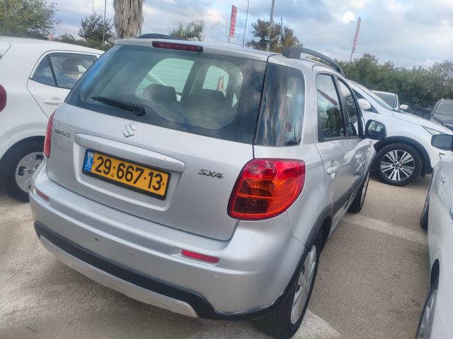 סוזוקי SX4