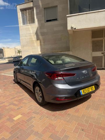 יונדאי אלנטרה