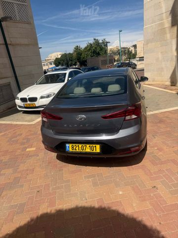 יונדאי אלנטרה