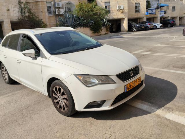 סיאט לאון
