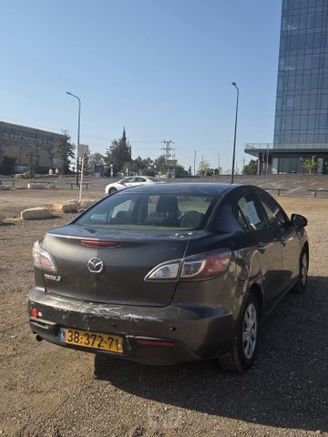 מאזדה 3