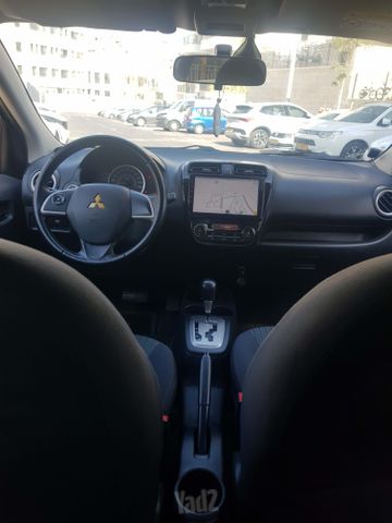 מיצובישי אטראז'