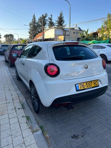 אלפא רומיאו מיטו