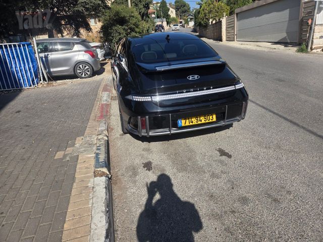 יונדאי איוניק 6
