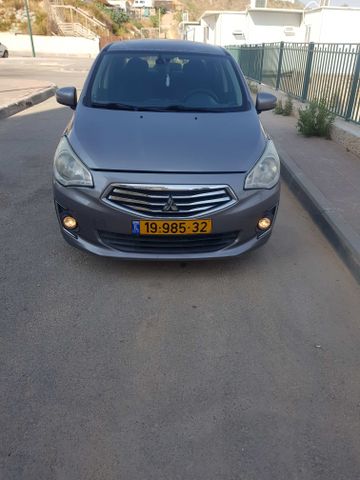 מיצובישי אטראז'