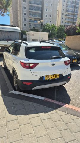 מודעת רכב קיה סטוניק