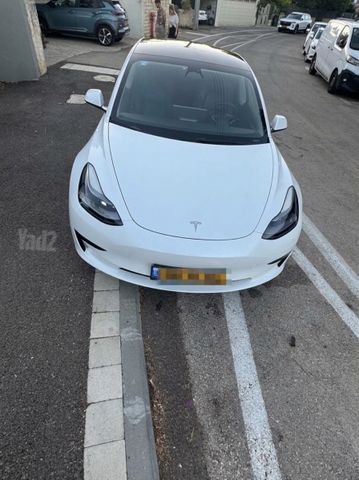 טסלה מודל 3