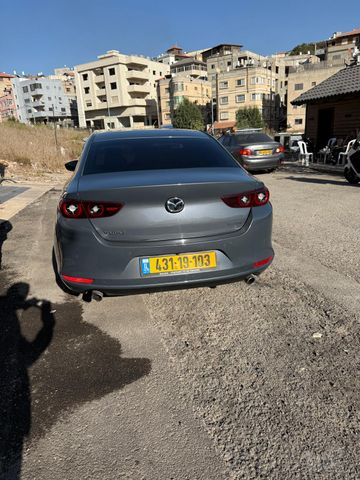 מאזדה 3